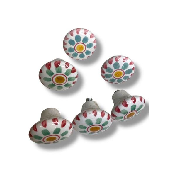 Set of 7 Ceramic Handpainted Drawer Knob Pulls Floral 39mm 1.5" - Picture 1 of 8